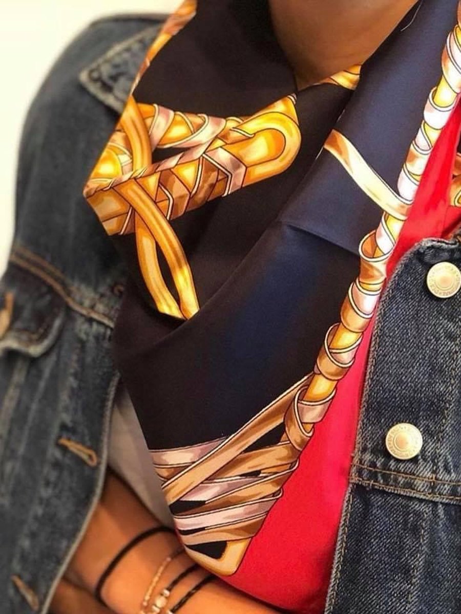 Zincir Desenli İpek Twill Eşarp — Altın