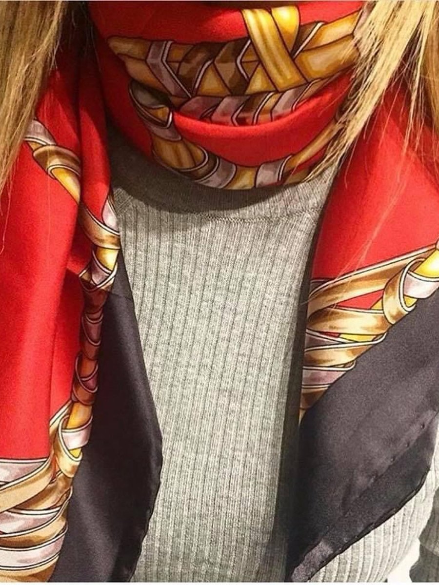 Zincir Desenli İpek Twill Eşarp — Kırmızı