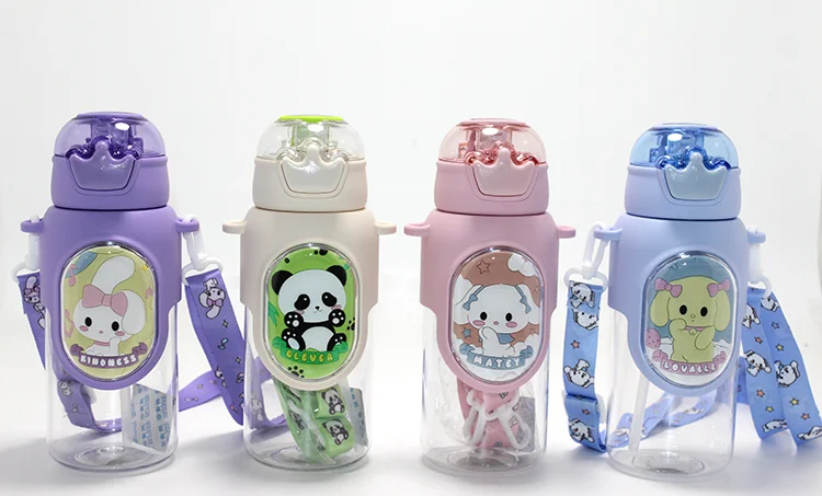 Sevimli 3D Desenli Su Matarası Bpa İçermez  Alk4644