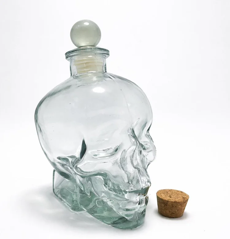 Cam Kurukafa İçki Şişesi 16 Cm Alk2154