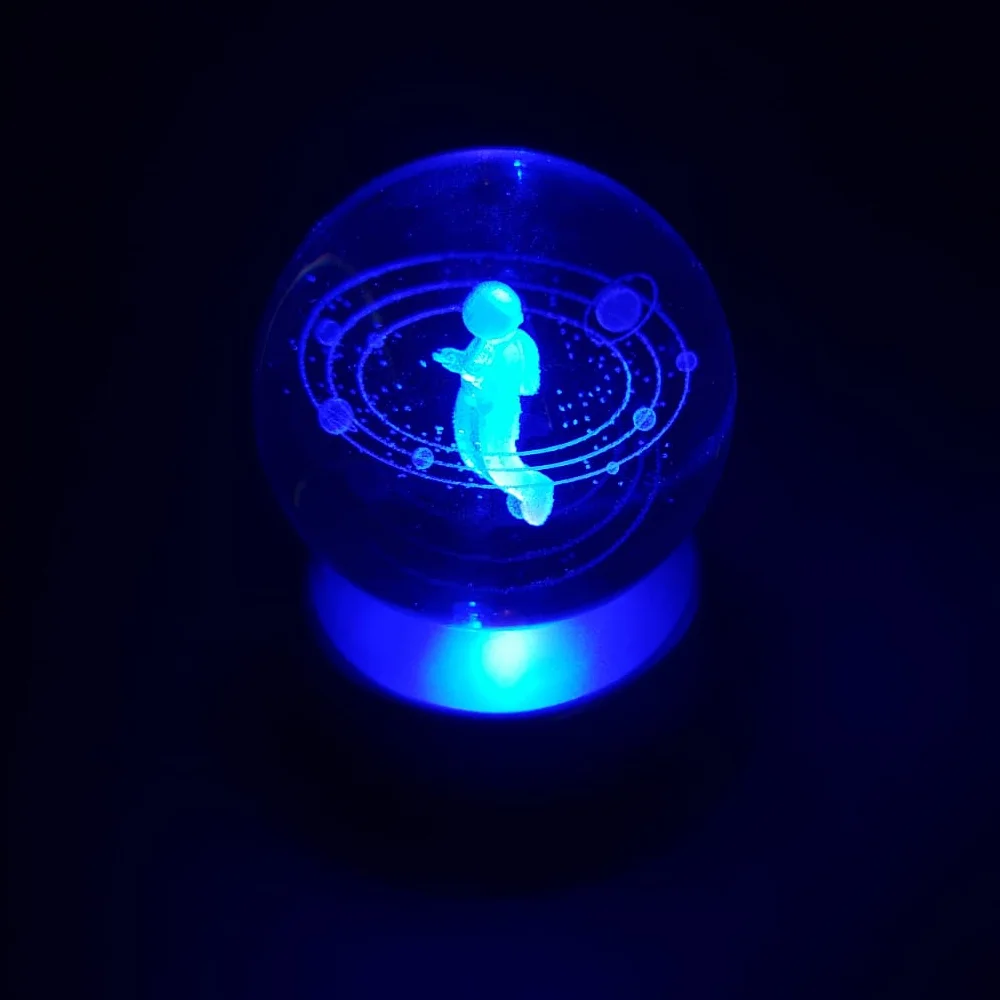 Toptan Astronot Tasarımlı Işıklı Küre