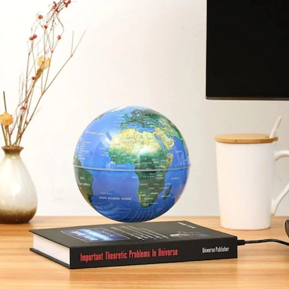 Toptan Kitap Üstünde Dönen Manyetik Dünya