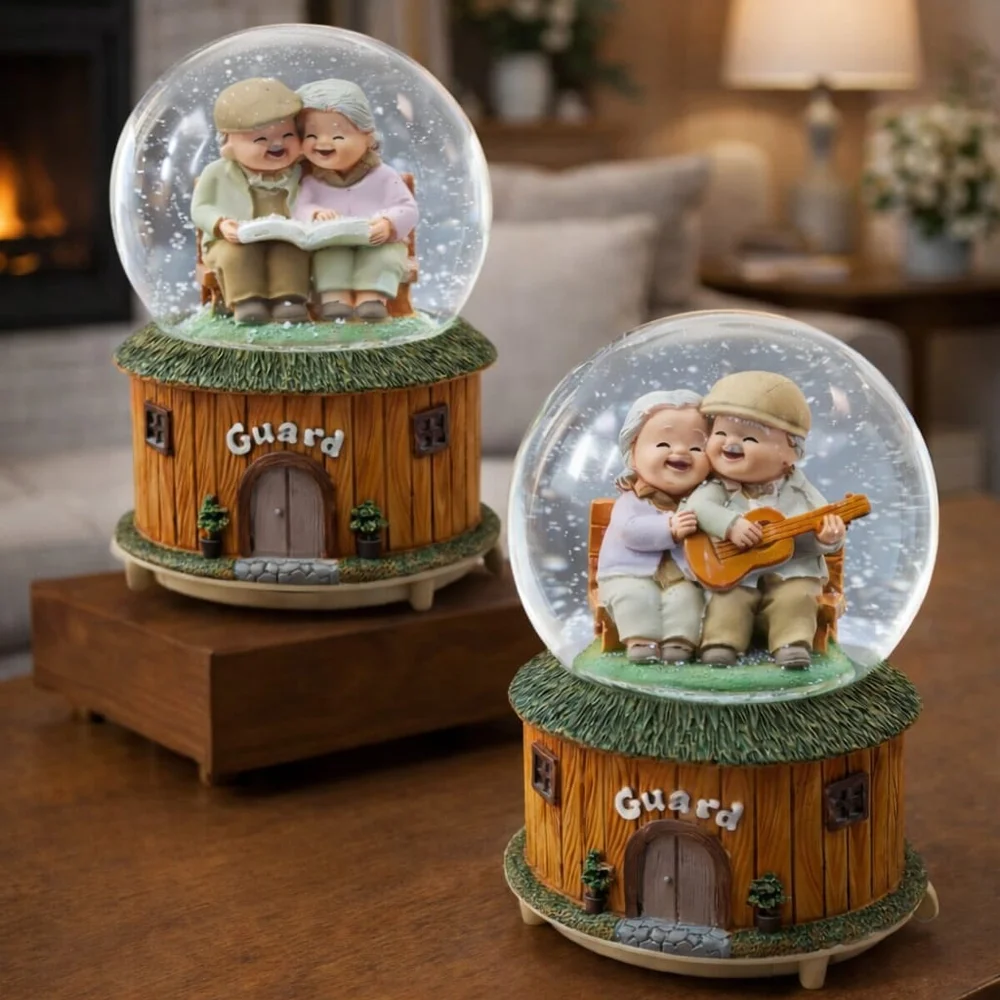 Toptan Mutlu Yaşlı Çiftler Tasarımlı Büyük Boy Püskürtmeli Kar Küresi