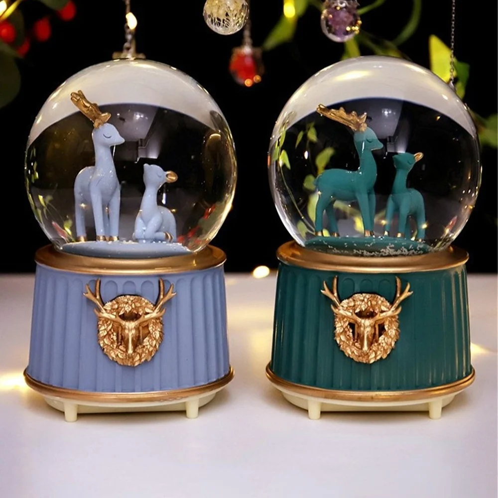 Toptan Geyikli Büyük Boy Püskürtmeli Kar Küresi