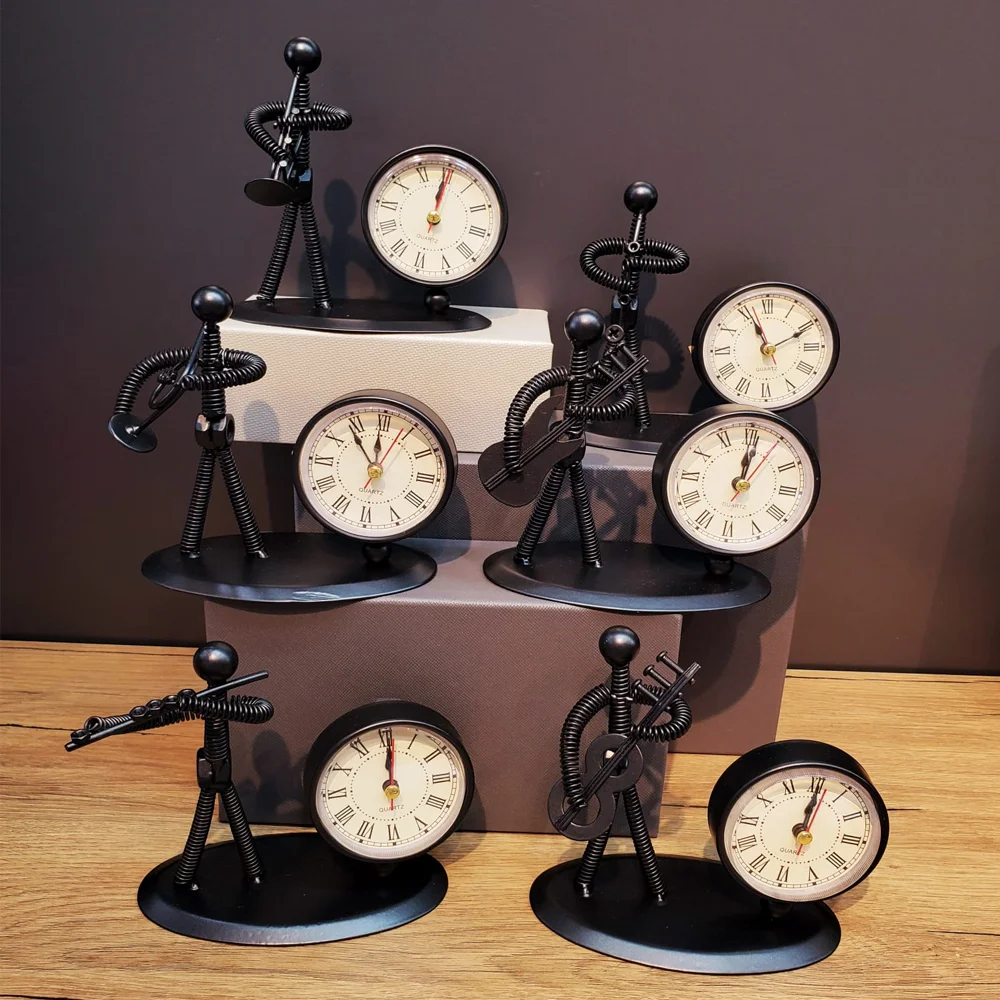 Toptan Metal Adam Masaüstü Saat