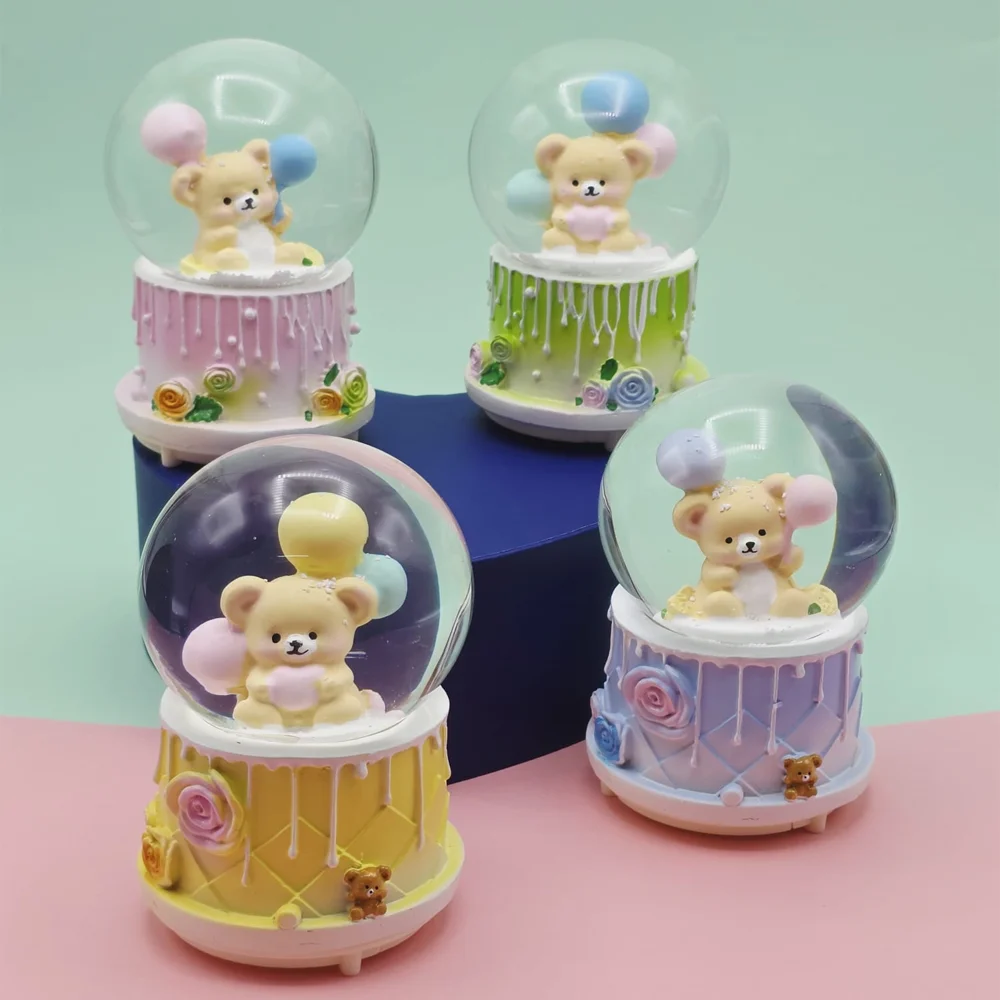 Toptan Büyük Boy Püskürtmeli Ayıcık Kar Küresi