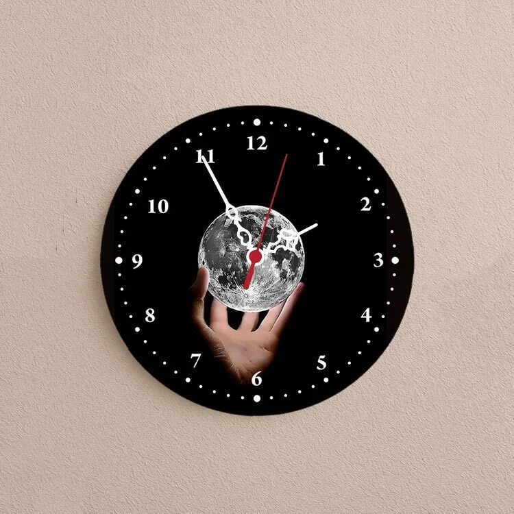 Yuvarlak Metal Duvar Saati 19,5 cm — Aile Fotoğraflı, İsim Yazılı